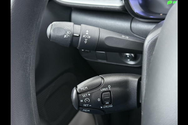 Citroën C3 1.2 Navi Apple Carplay Android MirrorLink PDC Connect LMv Ecc Cruise Elektr.Spiegels+Verwarmd SpoorAssist Regensensor Feel Tel.  Lane Assist S&S Tech Feel Distributie bij 89.194 km vervangen! Slechts 40 euro per maand wegenbelasting 4 Seizoens-banden Orig. Nederlandse auto EURO6 1e Eigenaar (lease)