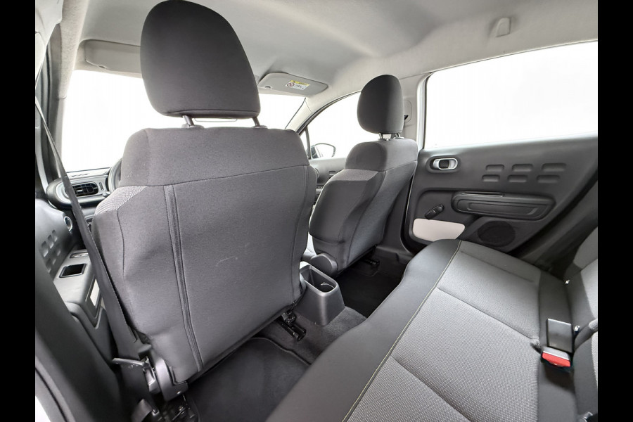 Citroën C3 1.2 Navi Apple Carplay Android MirrorLink PDC Connect LMv Ecc Cruise Elektr.Spiegels+Verwarmd SpoorAssist Regensensor Feel Tel.  Lane Assist S&S Tech Feel Distributie bij 89.194 km vervangen! Slechts 40 euro per maand wegenbelasting 4 Seizoens-banden Orig. Nederlandse auto EURO6 1e Eigenaar (lease)