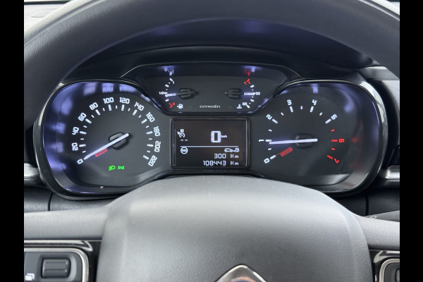 Citroën C3 1.2 Navi Apple Carplay Android MirrorLink PDC Connect LMv Ecc Cruise Elektr.Spiegels+Verwarmd SpoorAssist Regensensor Feel Tel.  Lane Assist S&S Tech Feel Distributie bij 89.194 km vervangen! Slechts 40 euro per maand wegenbelasting 4 Seizoens-banden Orig. Nederlandse auto EURO6 1e Eigenaar (lease)