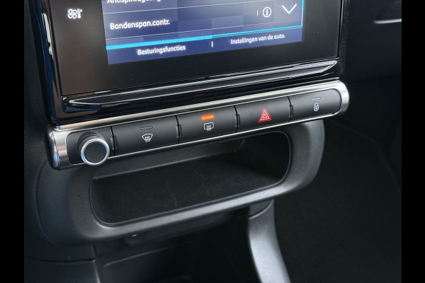 Citroën C3 1.2 Navi Apple Carplay Android MirrorLink PDC Connect LMv Ecc Cruise Elektr.Spiegels+Verwarmd SpoorAssist Regensensor Feel Tel.  Lane Assist S&S Tech Feel Distributie bij 89.194 km vervangen! Slechts 40 euro per maand wegenbelasting 4 Seizoens-banden Orig. Nederlandse auto EURO6 1e Eigenaar (lease)