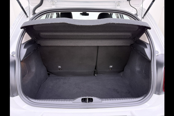 Citroën C3 1.2 Navi Apple Carplay Android MirrorLink PDC Connect LMv Ecc Cruise Elektr.Spiegels+Verwarmd SpoorAssist Regensensor Feel Tel.  Lane Assist S&S Tech Feel Distributie bij 89.194 km vervangen! Slechts 40 euro per maand wegenbelasting 4 Seizoens-banden Orig. Nederlandse auto EURO6 1e Eigenaar (lease)