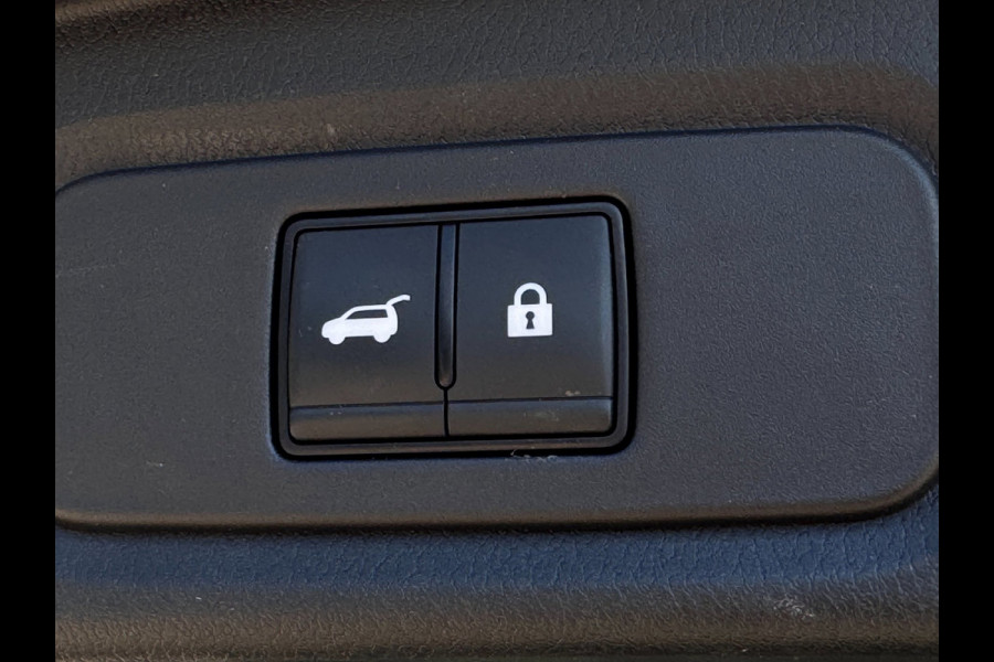 Nissan QASHQAI 1.3 MHEV Xtronic Tekna | Trekhaak | Pano | Camera 360 | Winter Pack | HUD | Adaptive Cruise |