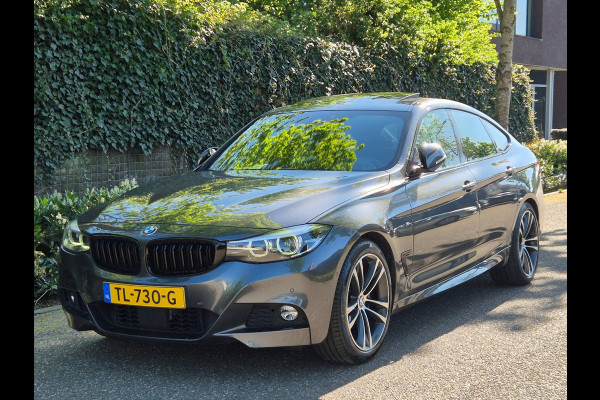 BMW 3-serie Gran Turismo GT M Sport OPTIES Panorama CarPlay Adaptieve Cruise Elek. Trekhaak Camera 2e Eigenaar 320i High Executive