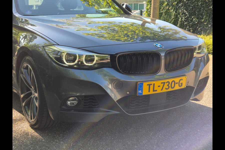 BMW 3-serie Gran Turismo GT M Sport OPTIES Panorama CarPlay Adaptieve Cruise Elek. Trekhaak Camera 2e Eigenaar 320i High Executive