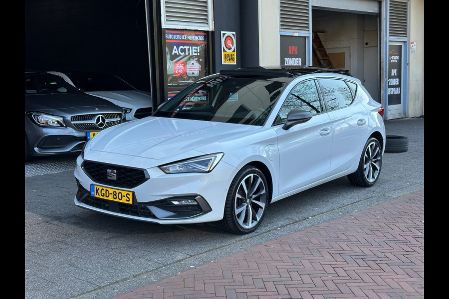 Seat Leon 1.4 TSI eHybrid PHEV FR Virtual Pano Sfeerverlichting