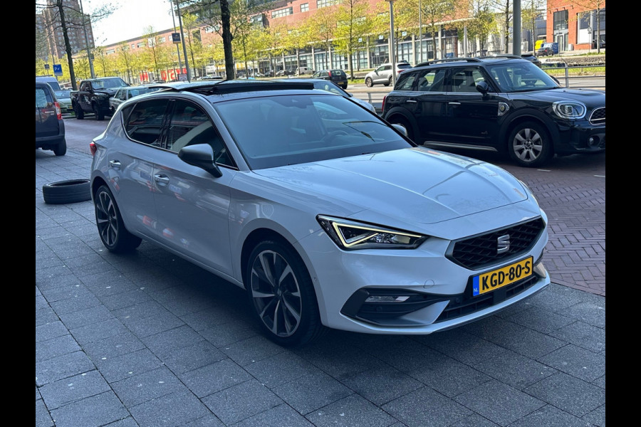 Seat Leon 1.4 TSI eHybrid PHEV FR Virtual Pano Sfeerverlichting