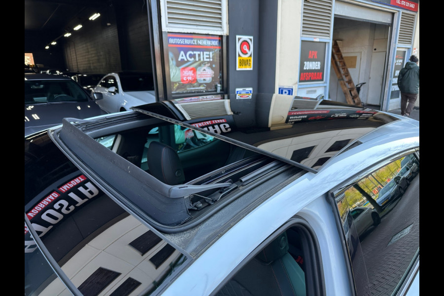 Seat Leon 1.4 TSI eHybrid PHEV FR Virtual Pano Sfeerverlichting