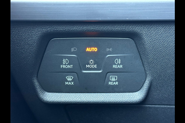 Seat Leon 1.4 TSI eHybrid PHEV FR Virtual Pano Sfeerverlichting