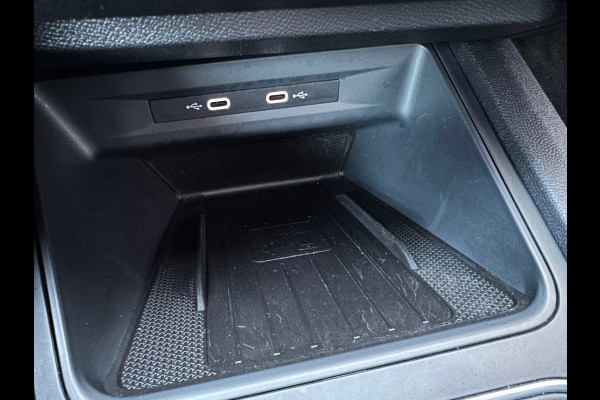 Seat Leon 1.4 TSI eHybrid PHEV FR Virtual Pano Sfeerverlichting