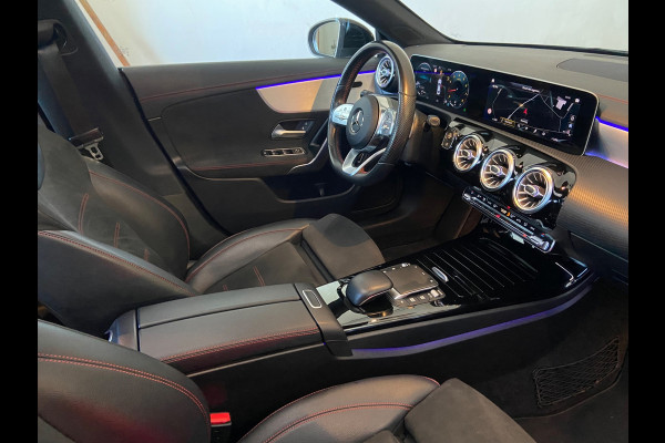 Mercedes-Benz CLA-Klasse 200 AMG-NIGHT PAKKET/PANO/SFEER/WIDESCREEN