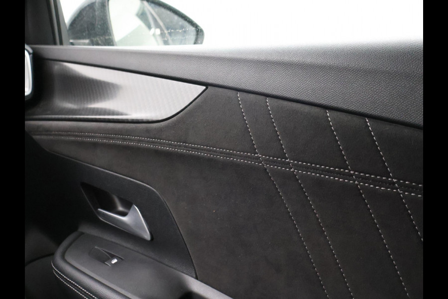 Opel Mokka-e ULTIMATE 50 KWH TWO TONE 94% SOH + LEDER/ALCANTARA | STOEL/STUURVERW. | 18 INCH | MATCHA GREEN