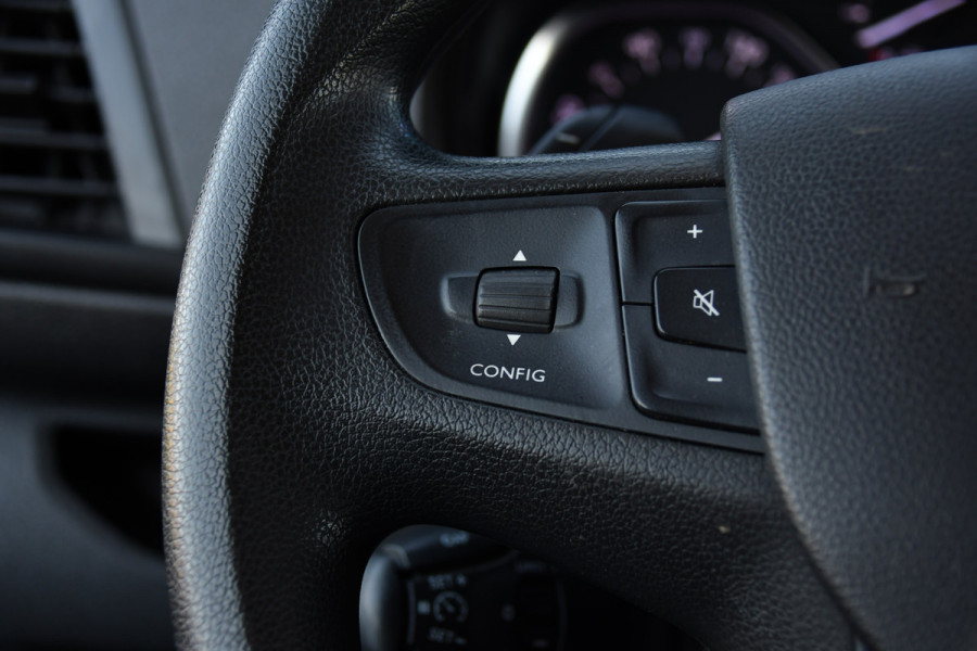 Citroën Jumpy 2.0 BlueHDI 145 L3 Black Edition 360 Camera, Cruise, Carplay , Stoelverwarming, 145pk, Trekhaak,  6 Zits, Multimedia, Uniek!