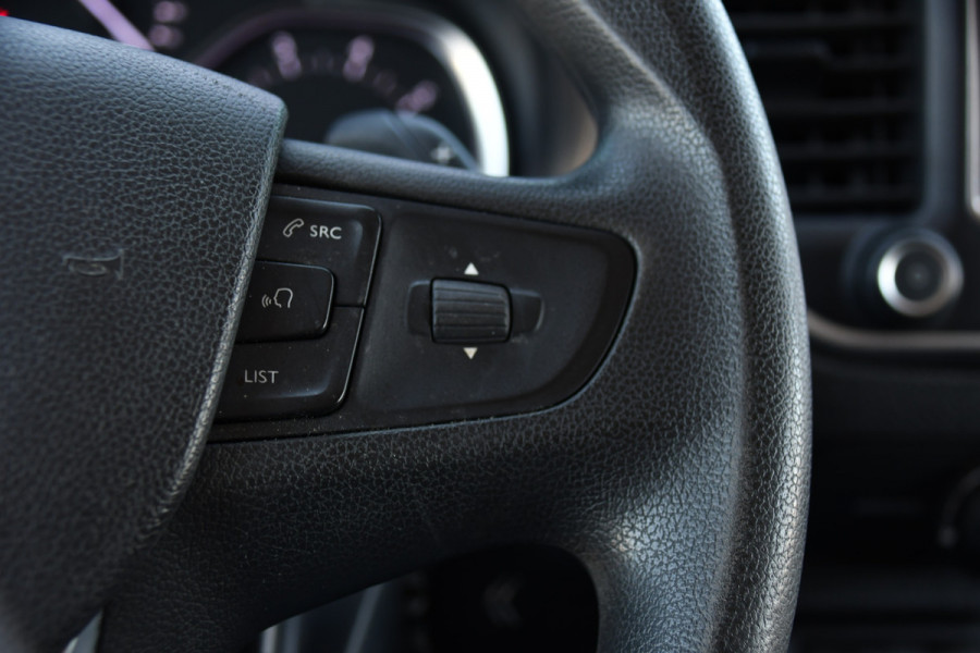 Citroën Jumpy 2.0 BlueHDI 145 L3 Black Edition 360 Camera, Cruise, Carplay , Stoelverwarming, 145pk, Trekhaak,  6 Zits, Multimedia, Uniek!