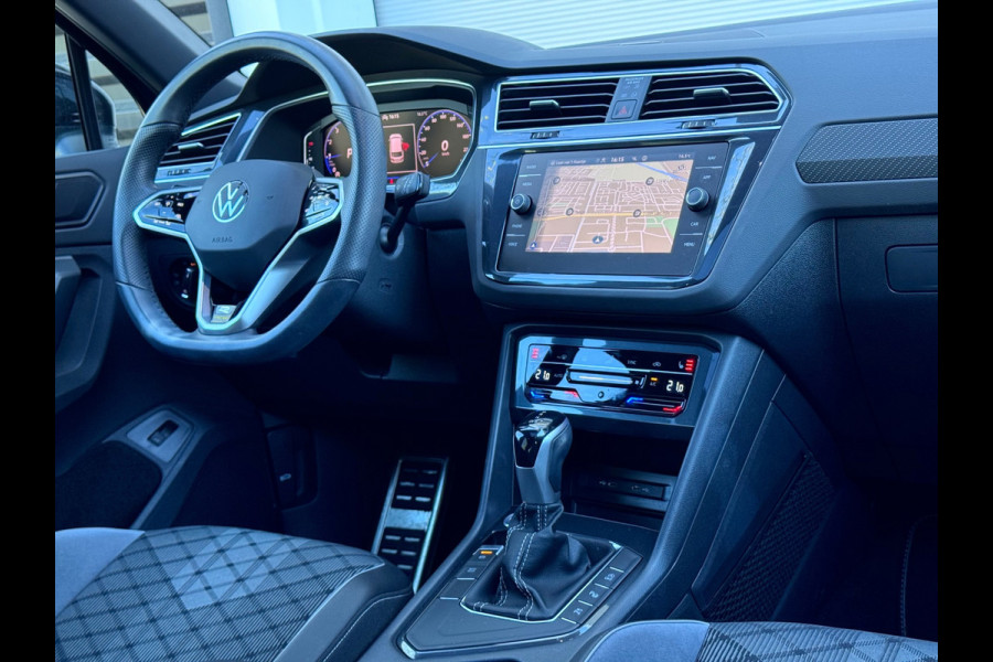Volkswagen Tiguan 1.5 TSI R-Line Pano/Trekhaak/360/Sfeer