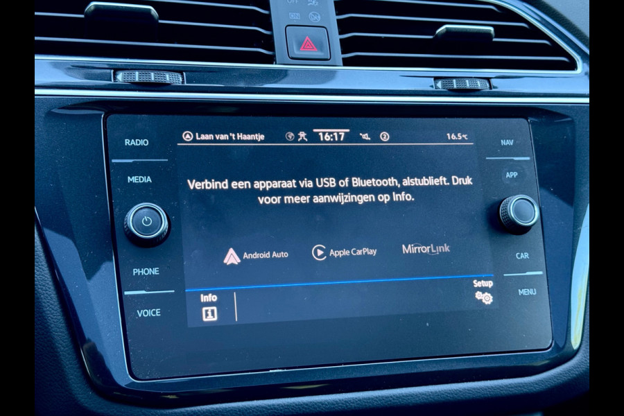 Volkswagen Tiguan 1.5 TSI R-Line Pano/Trekhaak/360/Sfeer