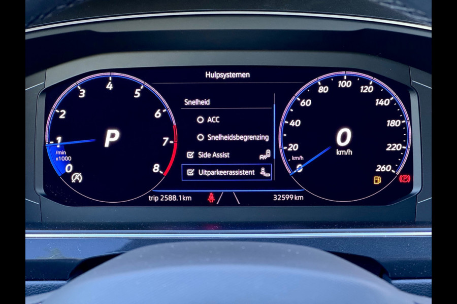 Volkswagen Tiguan 1.5 TSI R-Line Pano/Trekhaak/360/Sfeer