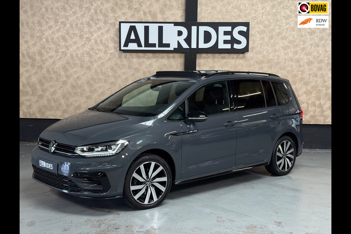 Volkswagen Touran 1.4 TSI Highline Business R 7p | Pano | Trekhaak | Stoel/Stuur verwarming | Camera | Carplay