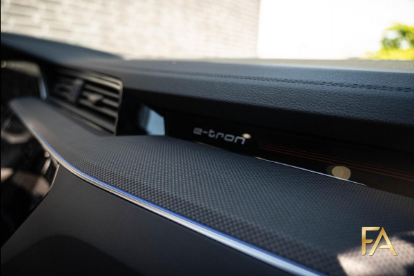 Audi e-tron 50 quattro S Line Black Edition 71 Kwh