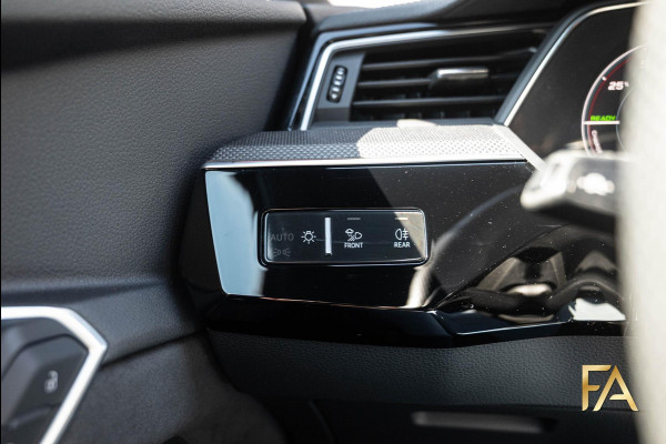 Audi e-tron 50 quattro S Line Black Edition 71 Kwh