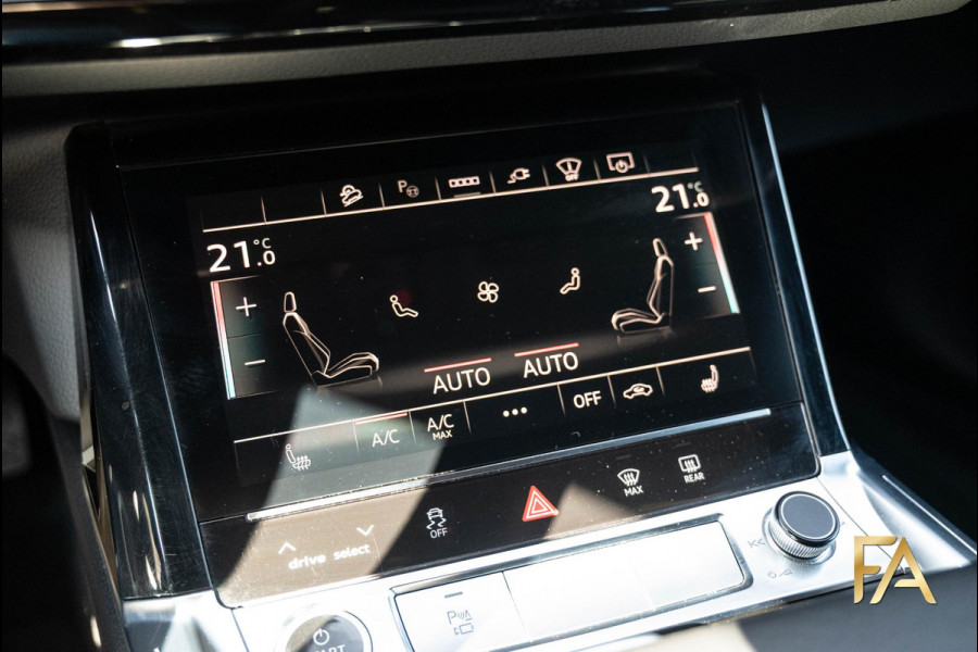 Audi e-tron 50 quattro S Line Black Edition 71 Kwh