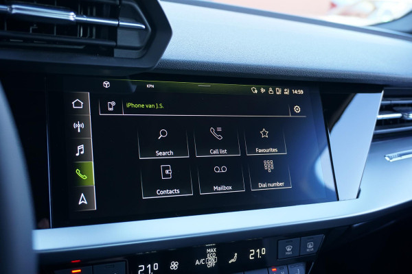Audi A3 Limousine 30 TFSI Business edition + STOELVERWARMING / KEYLESS