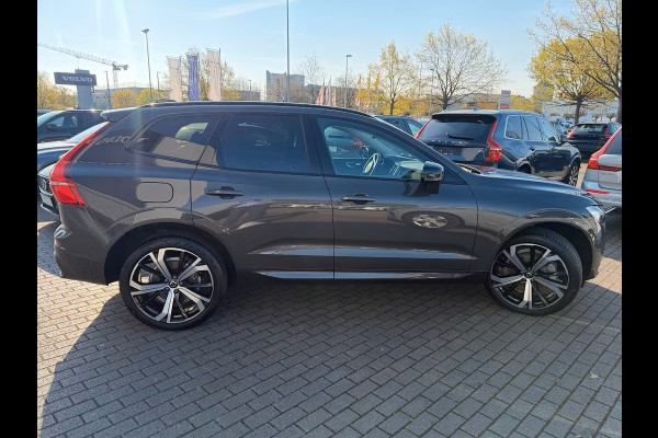 Volvo XC60 2.0 T8 Plug-in hybrid AWD Plus Dark (335kW/455PK) LUCHTV, PANO, ACC, HuD, 21-inch LMV ** Ex VOLVO - 26k Onder NP ** ** INFORMEER OOK NAAR ONZE AANTREKKELIJKE FINANCIAL-LEASE TARIEVEN **