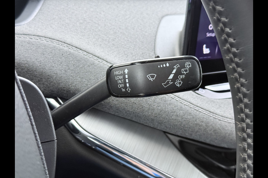 Škoda ENYAQ iV 80 82kwh 204PK Soh 96% Camera 1/2 Leer Apple Carplay Android Warmtepomp First Edition Navi 3-Zone-Ecc 19"lm PDC-a+v Adaptive-Cru Lane-Assist Luxus E-Call Stuurverwarming Led Isofix Keyless-Go DAB Rijstrooksensor Origineel Nederlandse Auto Nieuwprijs €  53.000,-