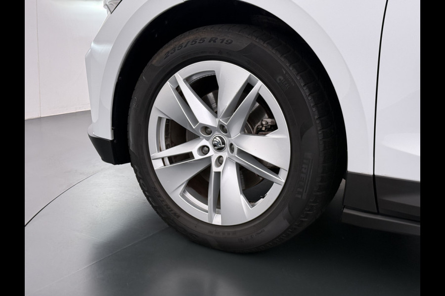 Škoda ENYAQ iV 80 82kwh 204PK Soh 96% Camera 1/2 Leer Apple Carplay Android Warmtepomp First Edition Navi 3-Zone-Ecc 19"lm PDC-a+v Adaptive-Cru Lane-Assist Luxus E-Call Stuurverwarming Led Isofix Keyless-Go DAB Rijstrooksensor Origineel Nederlandse Auto Nieuwprijs €  53.000,-