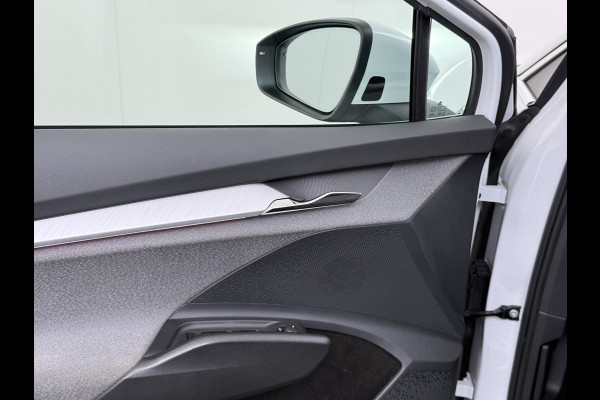 Škoda ENYAQ iV 80 82kwh 204PK Soh 96% Camera 1/2 Leer Apple Carplay Android Warmtepomp First Edition Navi 3-Zone-Ecc 19"lm PDC-a+v Adaptive-Cru Lane-Assist Luxus E-Call Stuurverwarming Led Isofix Keyless-Go DAB Rijstrooksensor Origineel Nederlandse Auto Nieuwprijs €  53.000,-