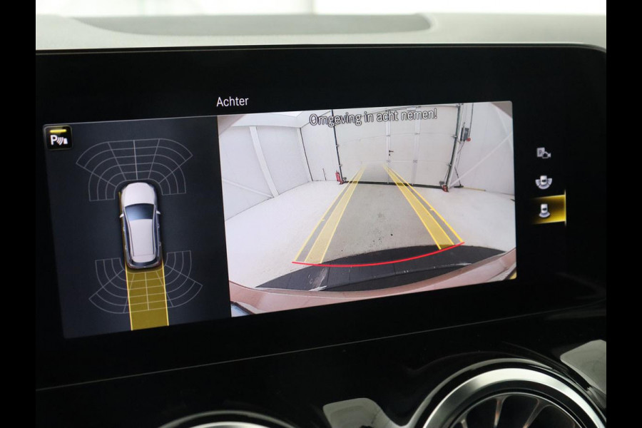 Mercedes-Benz B-Klasse 250e Urban Night | SOH 92% | Adaptive cruise | Stoelverwarming | Camera | Carplay | Sfeerverlichting | Half leder | Full LED | Widescreen | Park Assist | Navigatie | PHEV | Plug In