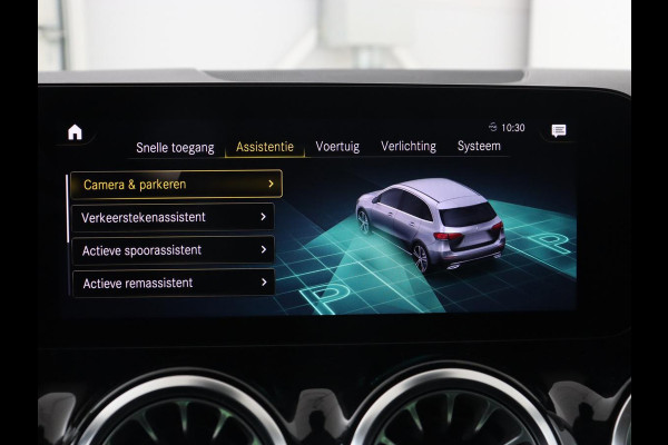 Mercedes-Benz B-Klasse 250e Urban Night | SOH 92% | Adaptive cruise | Stoelverwarming | Camera | Carplay | Sfeerverlichting | Half leder | Full LED | Widescreen | Park Assist | Navigatie | PHEV | Plug In