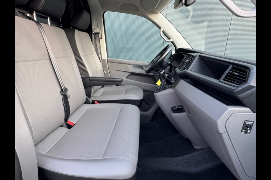 Volkswagen Transporter * Automaat L1H1 * Camera * Navigatie * Cruise * LM Velgen *
