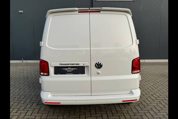 Volkswagen Transporter * Automaat L1H1 * Camera * Navigatie * Cruise * LM Velgen *