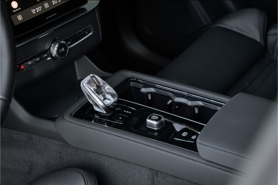 Volvo XC90 T8 Plug-in hybrid AWD Ultra Black Ed. Luchtvering-Trekhaak-Pano