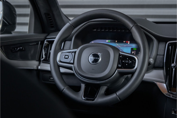 Volvo XC90 T8 Plug-in hybrid AWD Ultra Black Ed. Luchtvering-Trekhaak-Pano