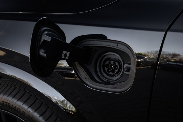 Volvo XC90 T8 Plug-in hybrid AWD Ultra Black Ed. Luchtvering-Trekhaak-Pano