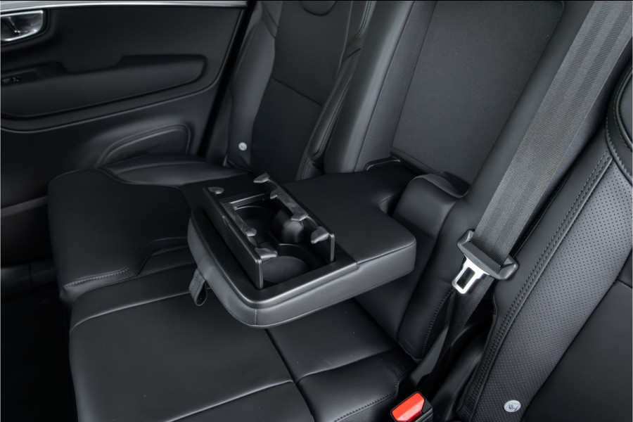 Volvo XC90 T8 Plug-in hybrid AWD Ultra Black Ed. Luchtvering-Trekhaak-Pano