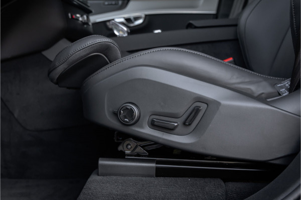 Volvo XC90 T8 Plug-in hybrid AWD Ultra Black Ed. Luchtvering-Trekhaak-Pano