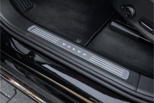 Volvo XC90 T8 Plug-in hybrid AWD Ultra Black Ed. Luchtvering-Trekhaak-Pano