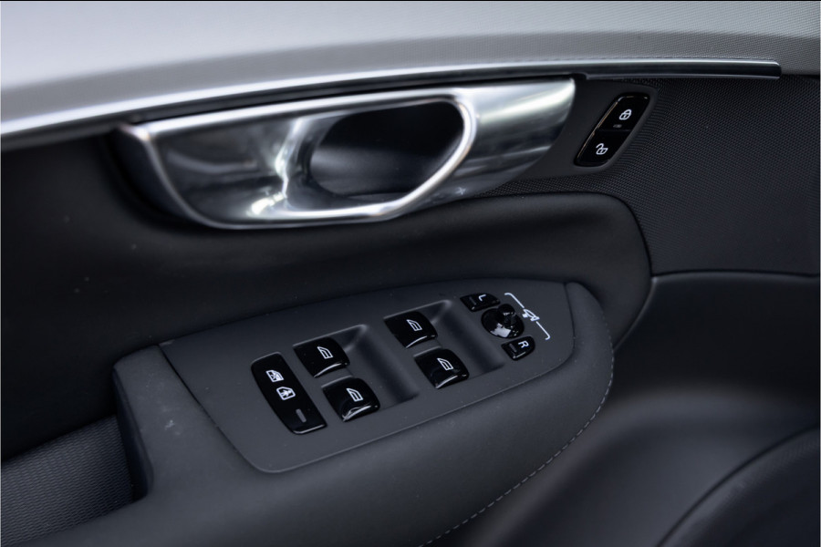 Volvo XC90 T8 Plug-in hybrid AWD Ultra Black Ed. Luchtvering-Trekhaak-Pano