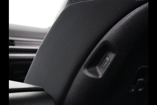 Kia Sportage 1.6 T-GDi Hybrid DynamicLine | Carplay | Adaptive cruise | Navigatie | Full LED | Camera | Climate control | Parkeerhulp | Digital Cockpit