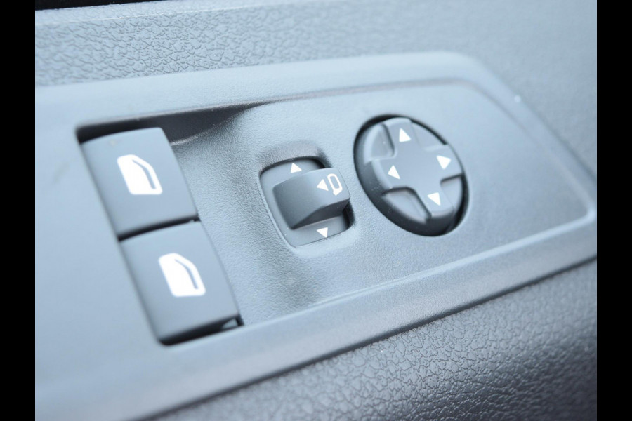 Peugeot e-Expert L3 75 kWh | STX Sport | Lederen bekleding | Spoilerpakket | 18 inch Lichtmetalen velgen | Rondom Camera's | Mooiste bus van NL (!)