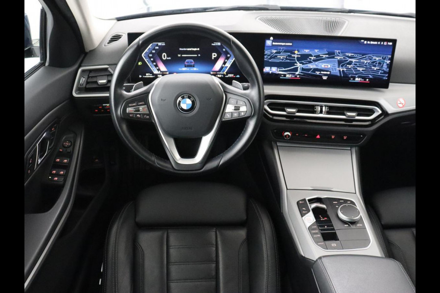 BMW 3 Serie 318i | Leder | Adaptive cruise | Stoelverwarming | Memory | Live Cockpit | Sportstoelen | Carplay | Keyless | Trekhaak | Parkeerhulp | Climate control | Full LED | Origineel NL
