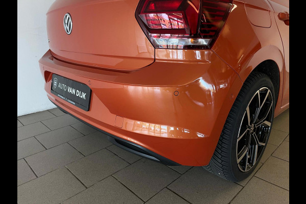 Volkswagen Polo 1.0 TSI Comfortline Business AIRCO NAVI CRUISE KEYLESS START VELGEN ALL SEASON MET LAK PRIVACYGLAS NETTE AUTO