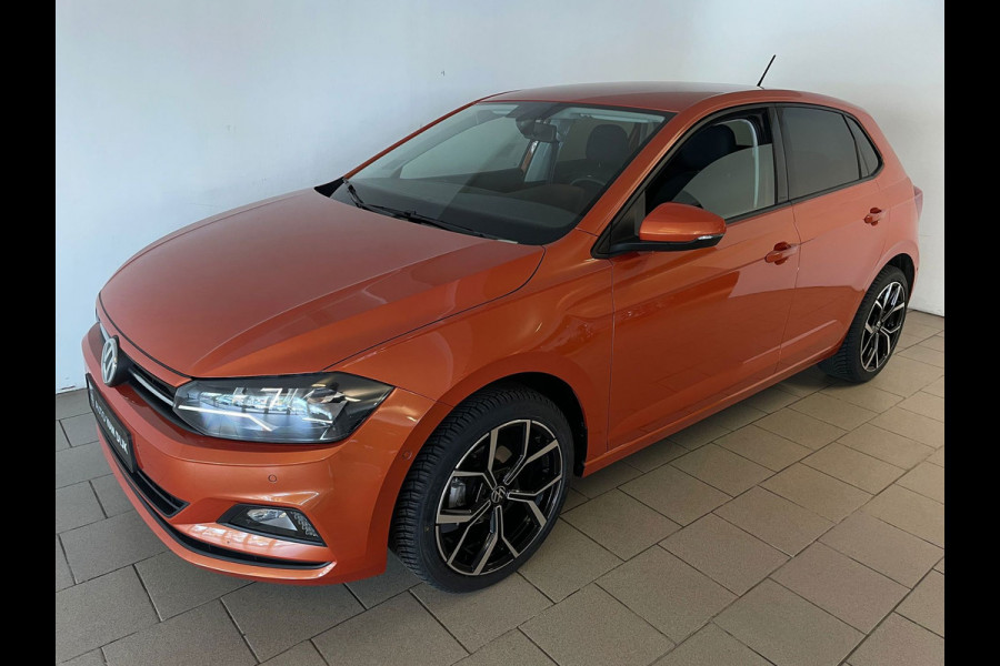 Volkswagen Polo 1.0 TSI Comfortline Business AIRCO NAVI CRUISE KEYLESS START VELGEN ALL SEASON MET LAK PRIVACYGLAS NETTE AUTO