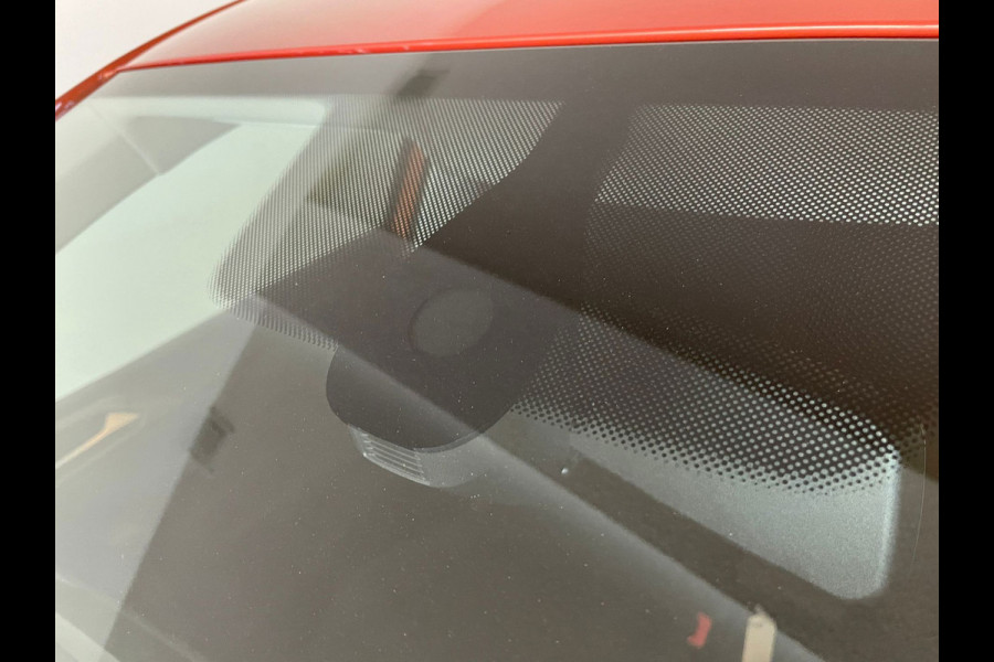 Volkswagen Polo 1.0 TSI Comfortline Business AIRCO NAVI CRUISE KEYLESS START VELGEN ALL SEASON MET LAK PRIVACYGLAS NETTE AUTO