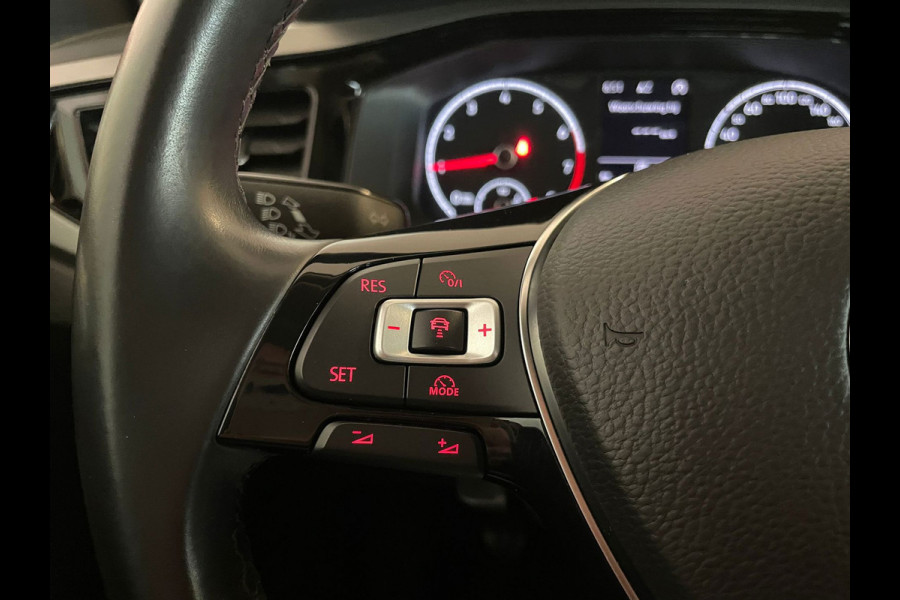Volkswagen Polo 1.0 TSI Comfortline Business AIRCO NAVI CRUISE KEYLESS START VELGEN ALL SEASON MET LAK PRIVACYGLAS NETTE AUTO