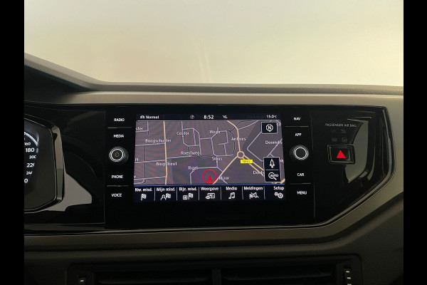 Volkswagen Polo 1.0 TSI Comfortline Business AIRCO NAVI CRUISE KEYLESS START VELGEN ALL SEASON MET LAK PRIVACYGLAS NETTE AUTO