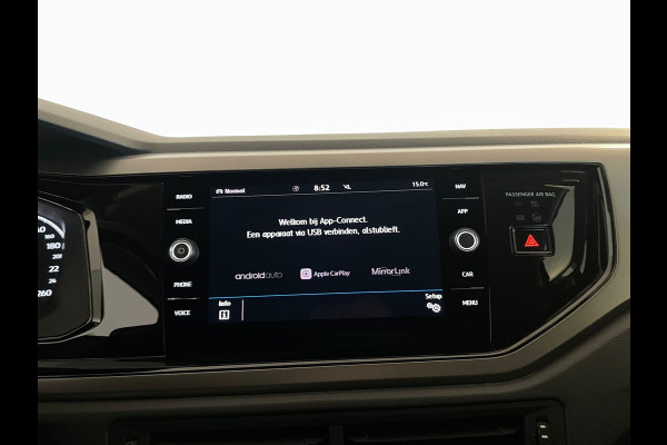 Volkswagen Polo 1.0 TSI Comfortline Business AIRCO NAVI CRUISE KEYLESS START VELGEN ALL SEASON MET LAK PRIVACYGLAS NETTE AUTO