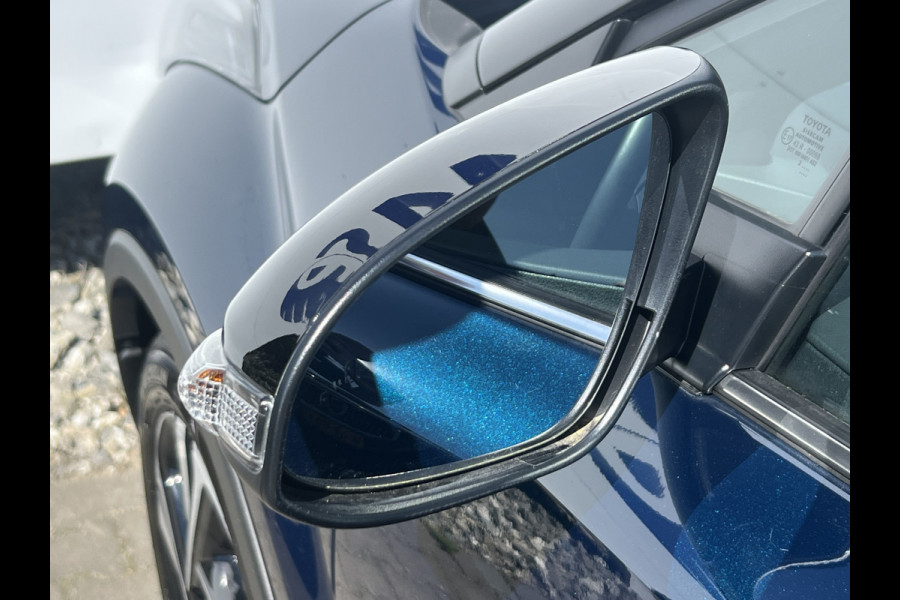 Toyota C-HR 2.0 Hybrid Team D | Navi | Carplay | Premium LED | Winter Pack